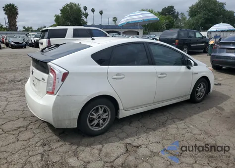 2012 Toyota Prius z USA, uszkodzony, nr VIN JTDKN3DU6C5382325